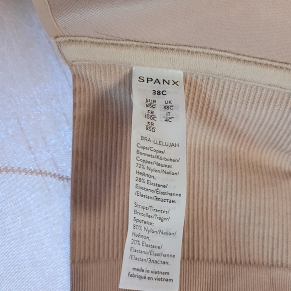 Spanx Bra-llelujah!® Lightly Lined Wireless Bra - Picture 4 of 5